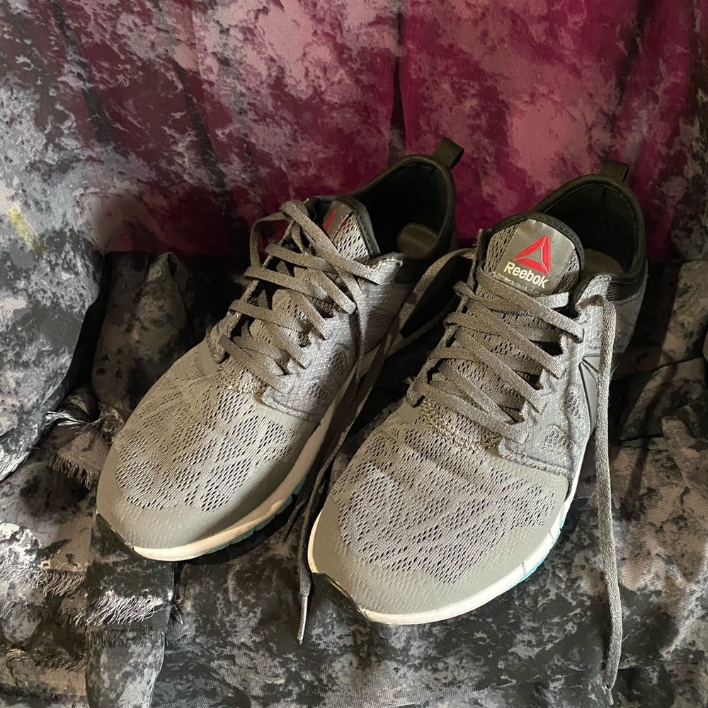 👠Reebok Woman’s Like New Shoes Size 7 1/2
